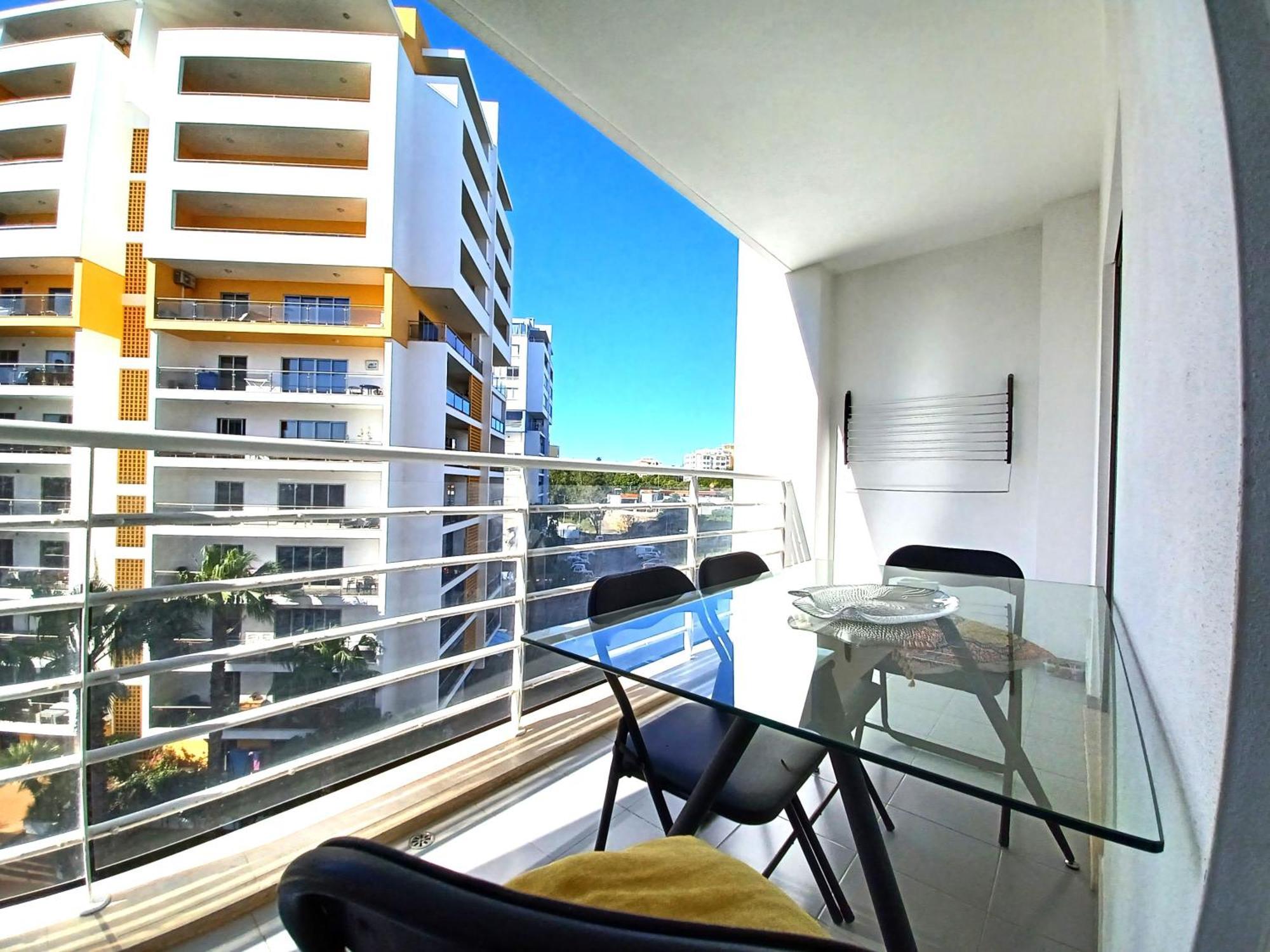 Edificio Lumina Sunshine Beach Apartment Portimao Exterior photo