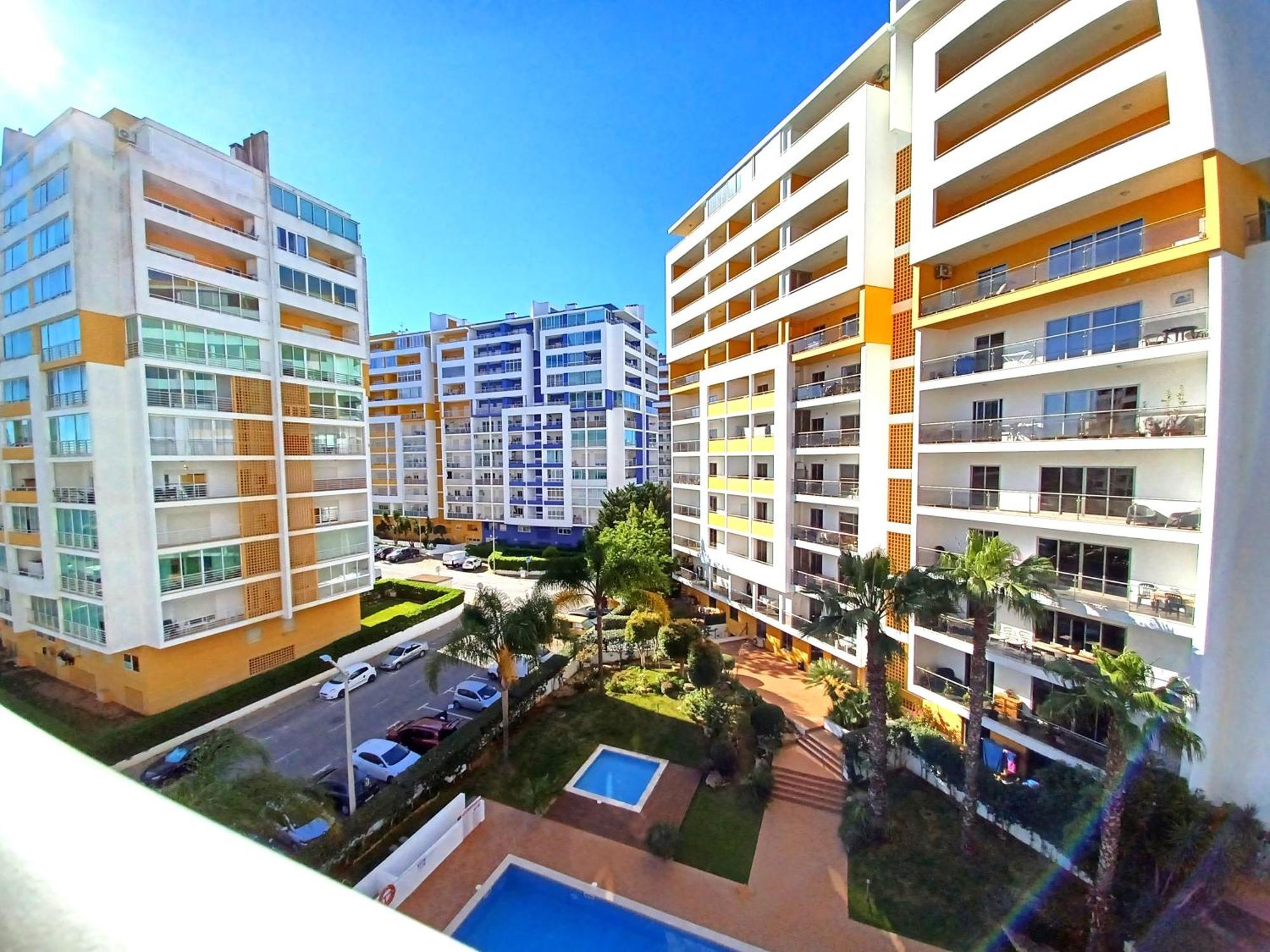 Edificio Lumina Sunshine Beach Apartment Portimao Exterior photo